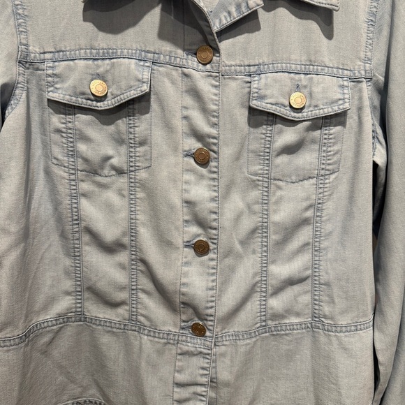 Soft Chambray Button Shirt Jacket - Picture 4 of 8